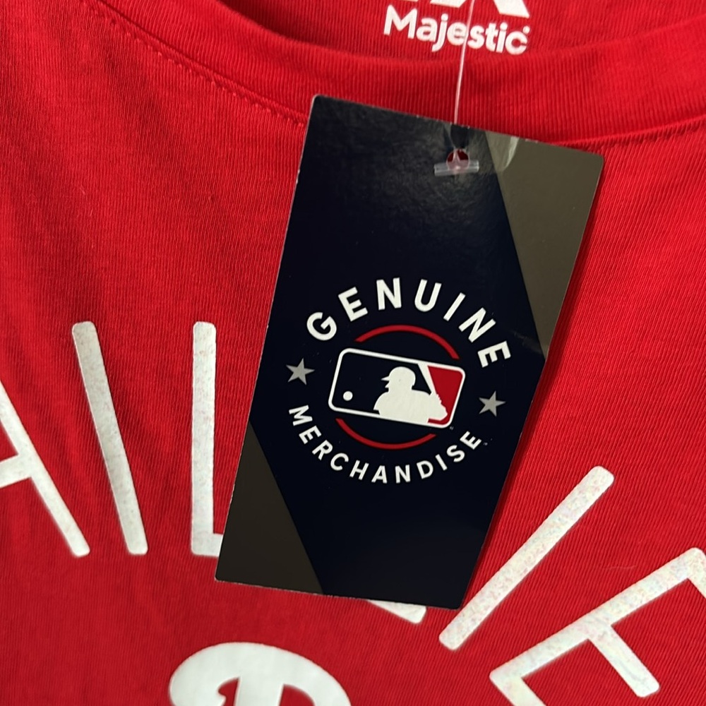 Majestic Women’s Philadelphia Phillies Short Sleeve Tee Shirt in Red - Picture 8 of 14